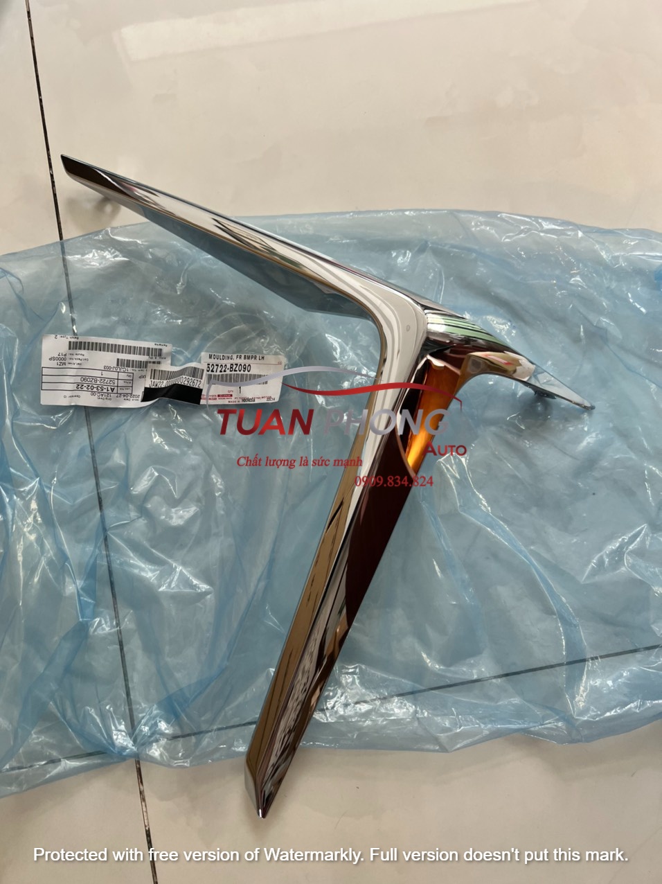 ốp Xi Cản Trước Trái TOYOTA VELOZ 2022 52722-BZ090